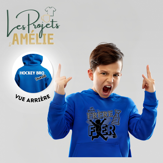 Petit Frère pas mal fier